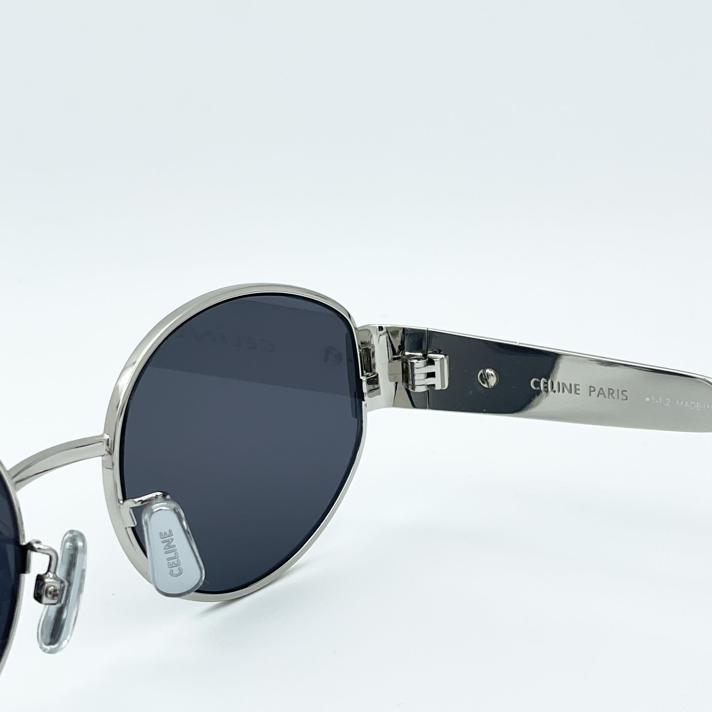 Celine Triomphe Metal 01 Oval