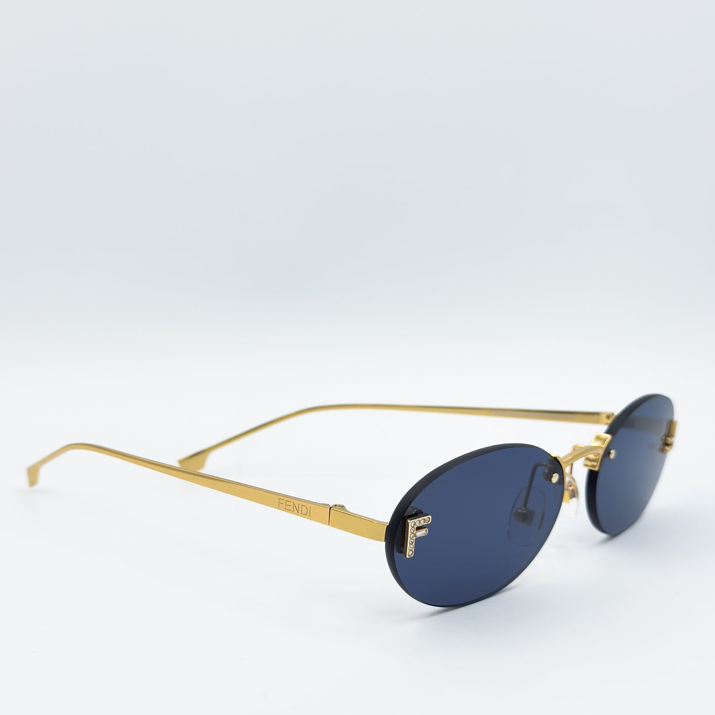 Fendi First Oval Rimleas