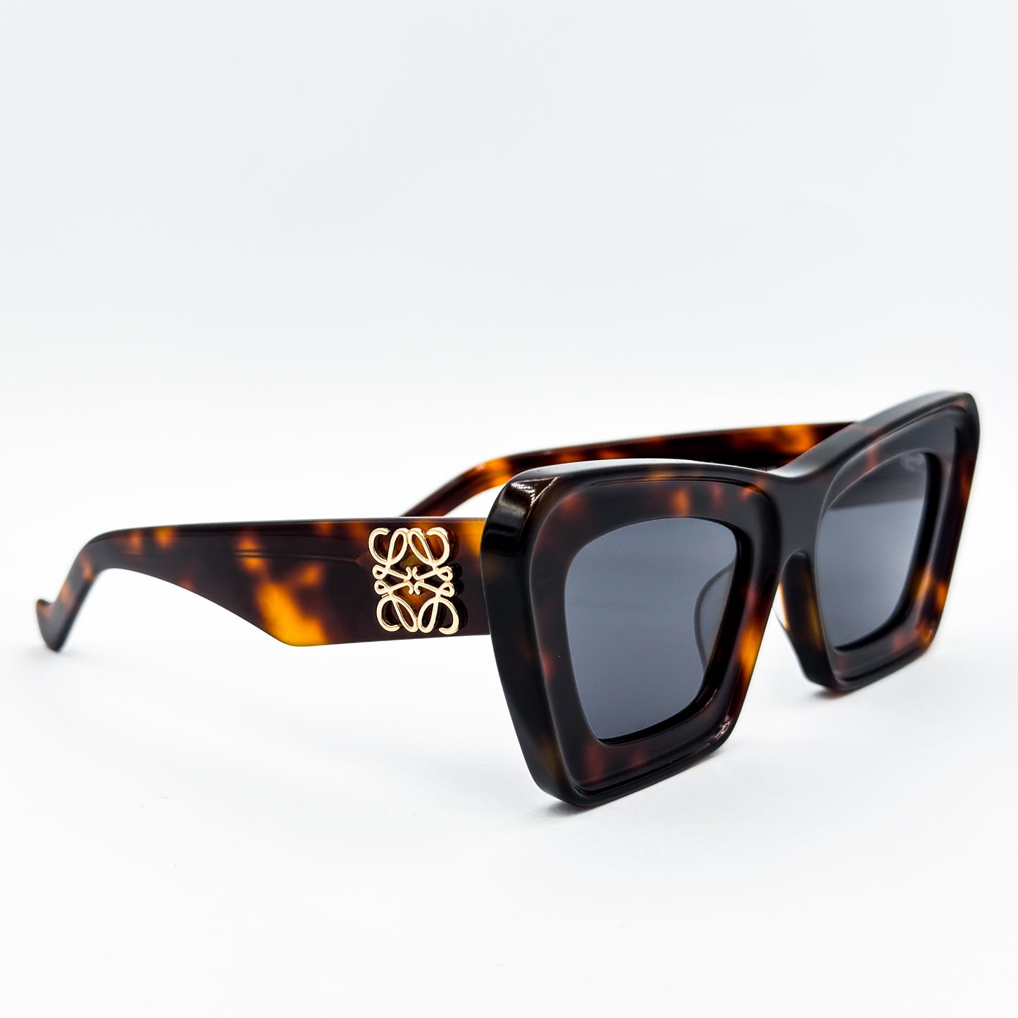 OA Loewe Beveled Cateye