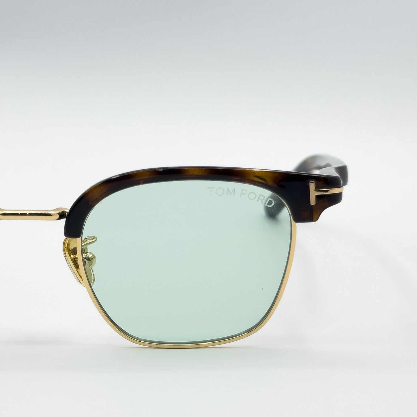 OA Tomford TF1120