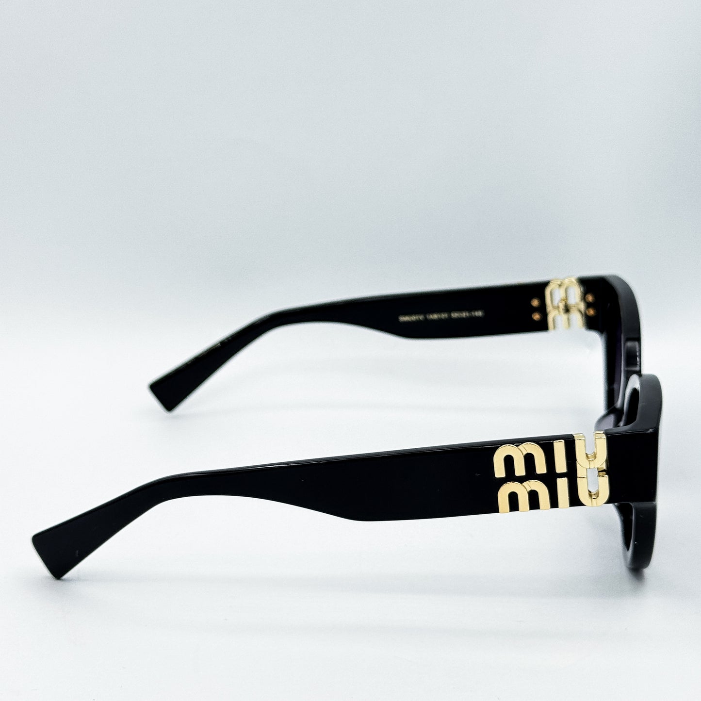 OA Miu Miu SMU01v