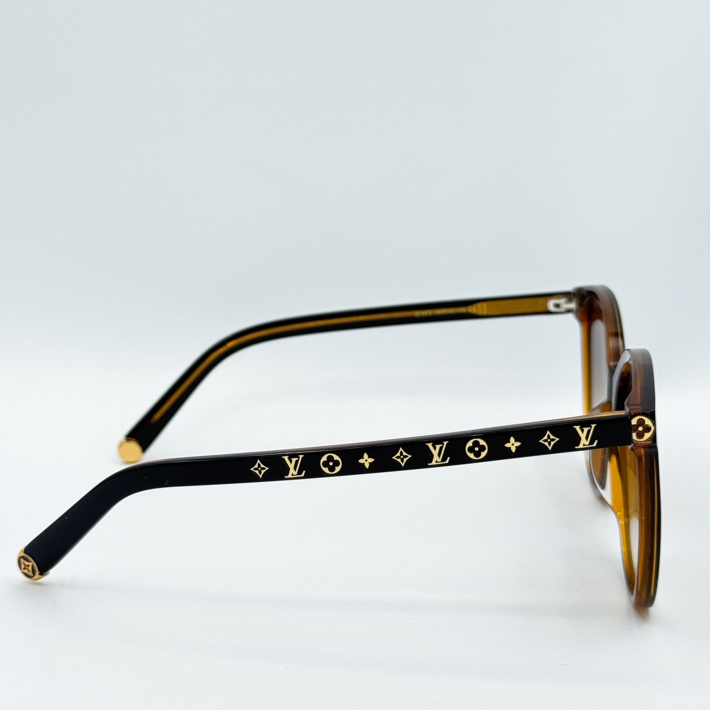 OA Louis Vuitton Monogram Round