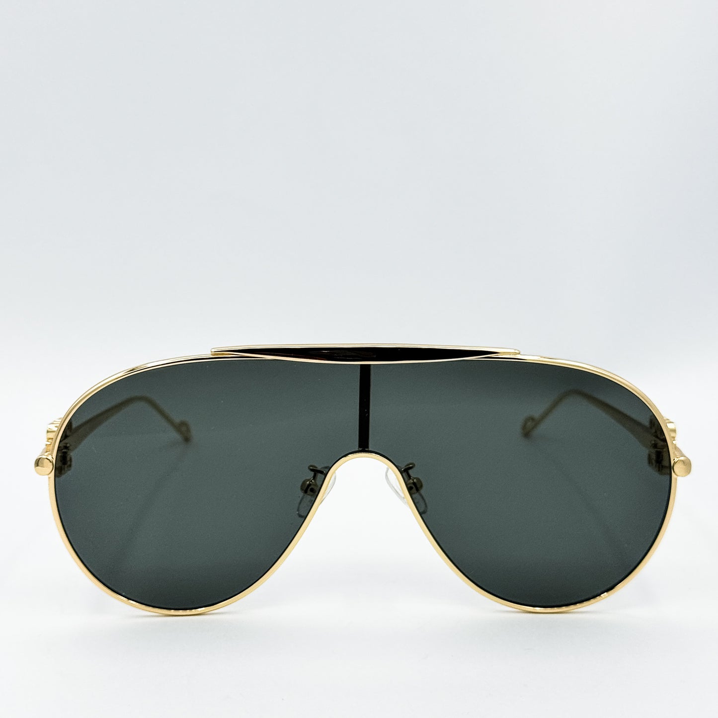 OA Loewe Shield Metal