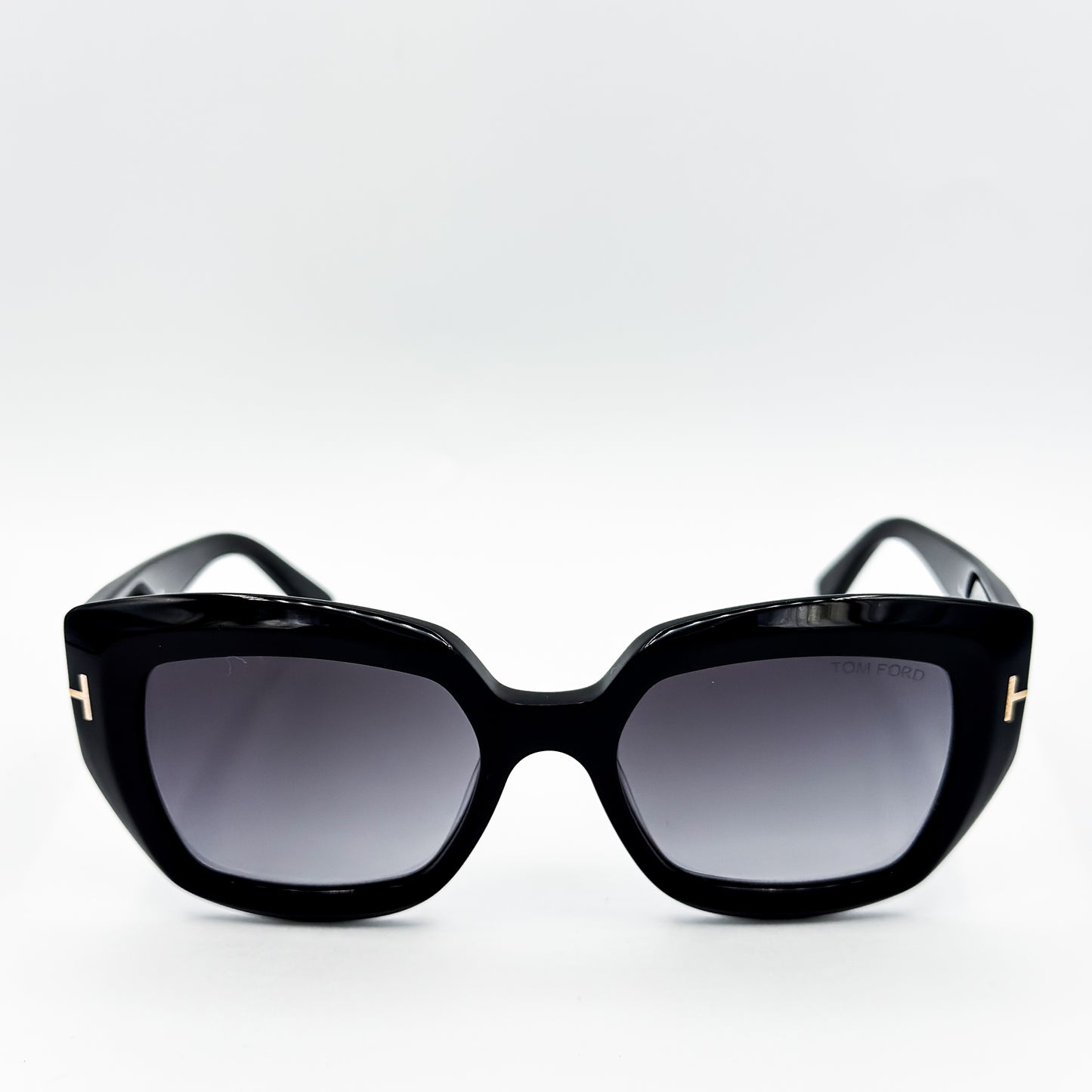 OA Tomford Saltzman