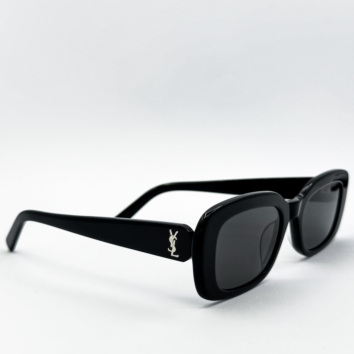 YSL Saint Laurent SL M130 (Black)