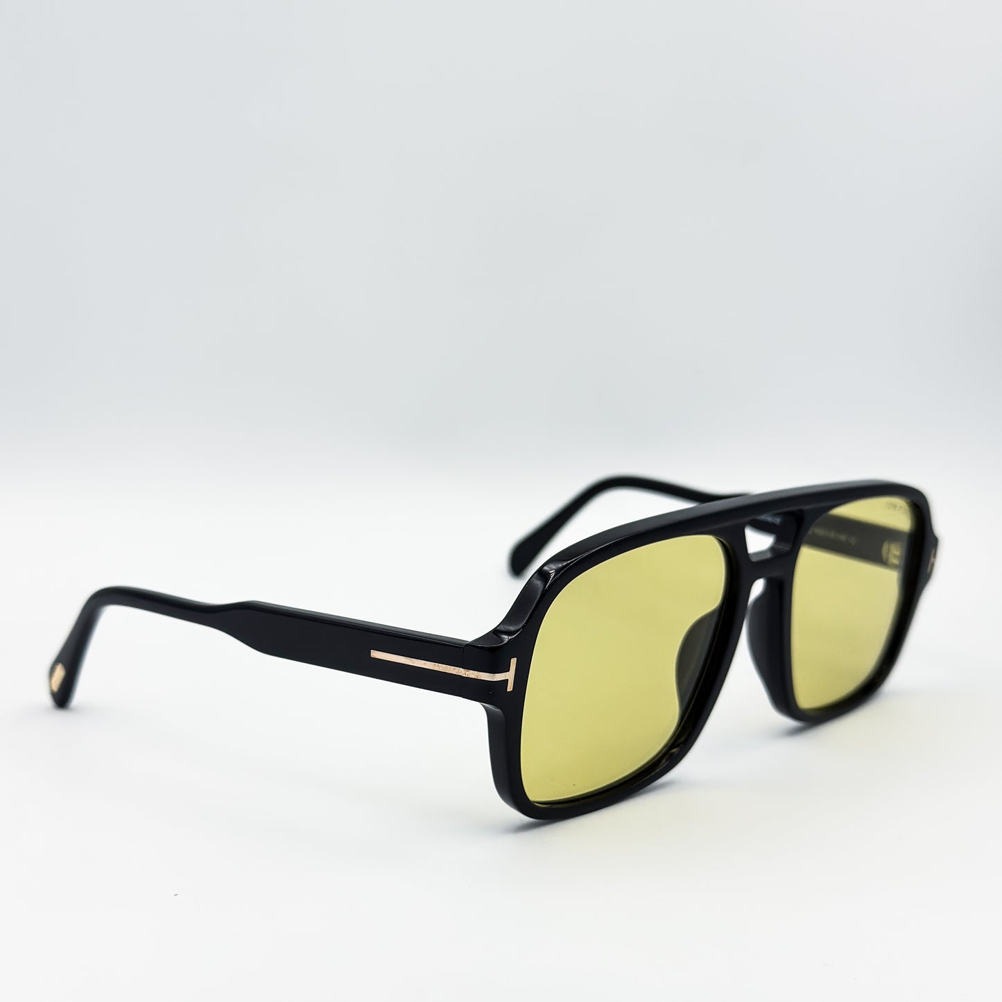 OA Tomford Falconer 02