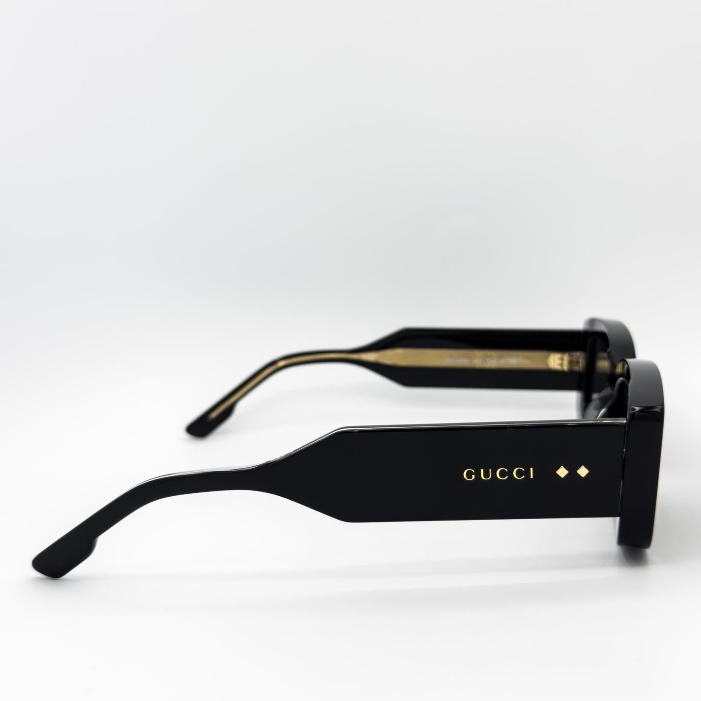 Gucci Signature GG1528s