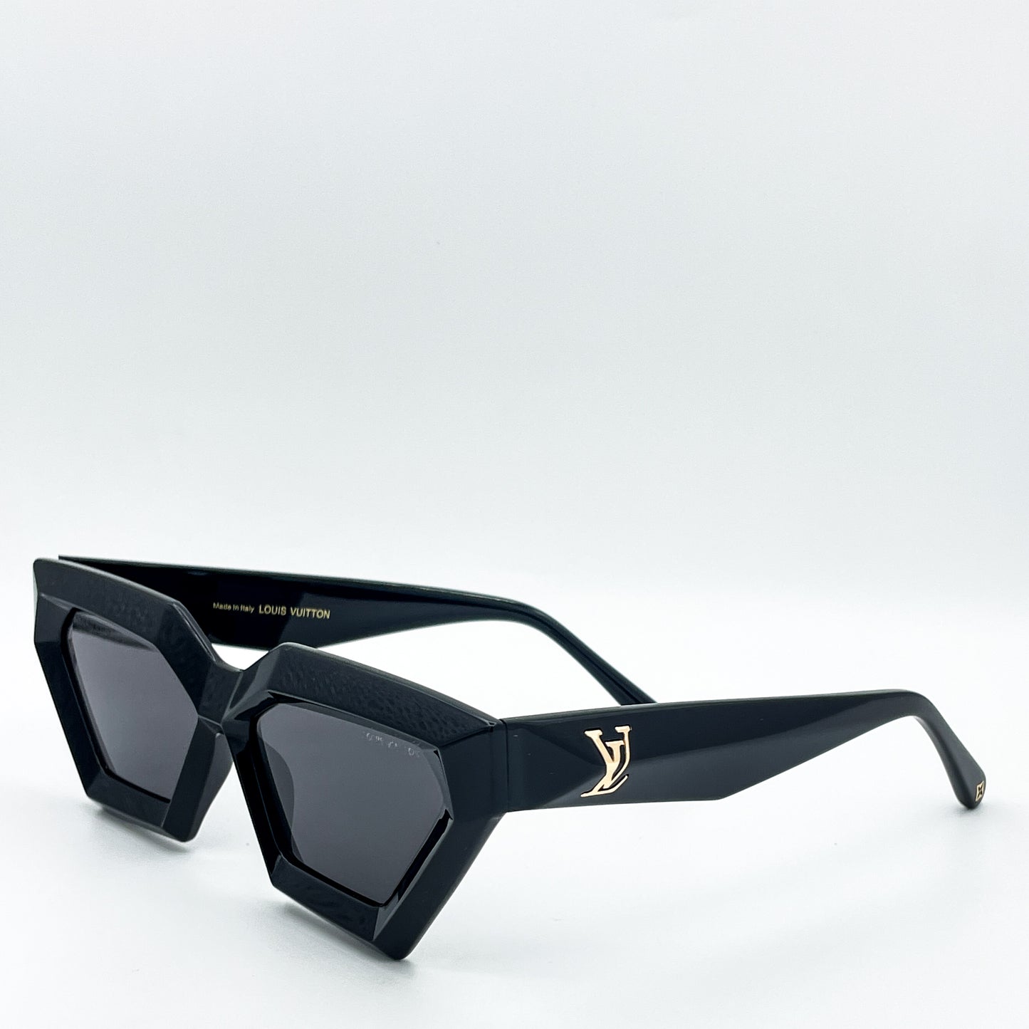 Louis Vuitton The LV Cut Sunglasses