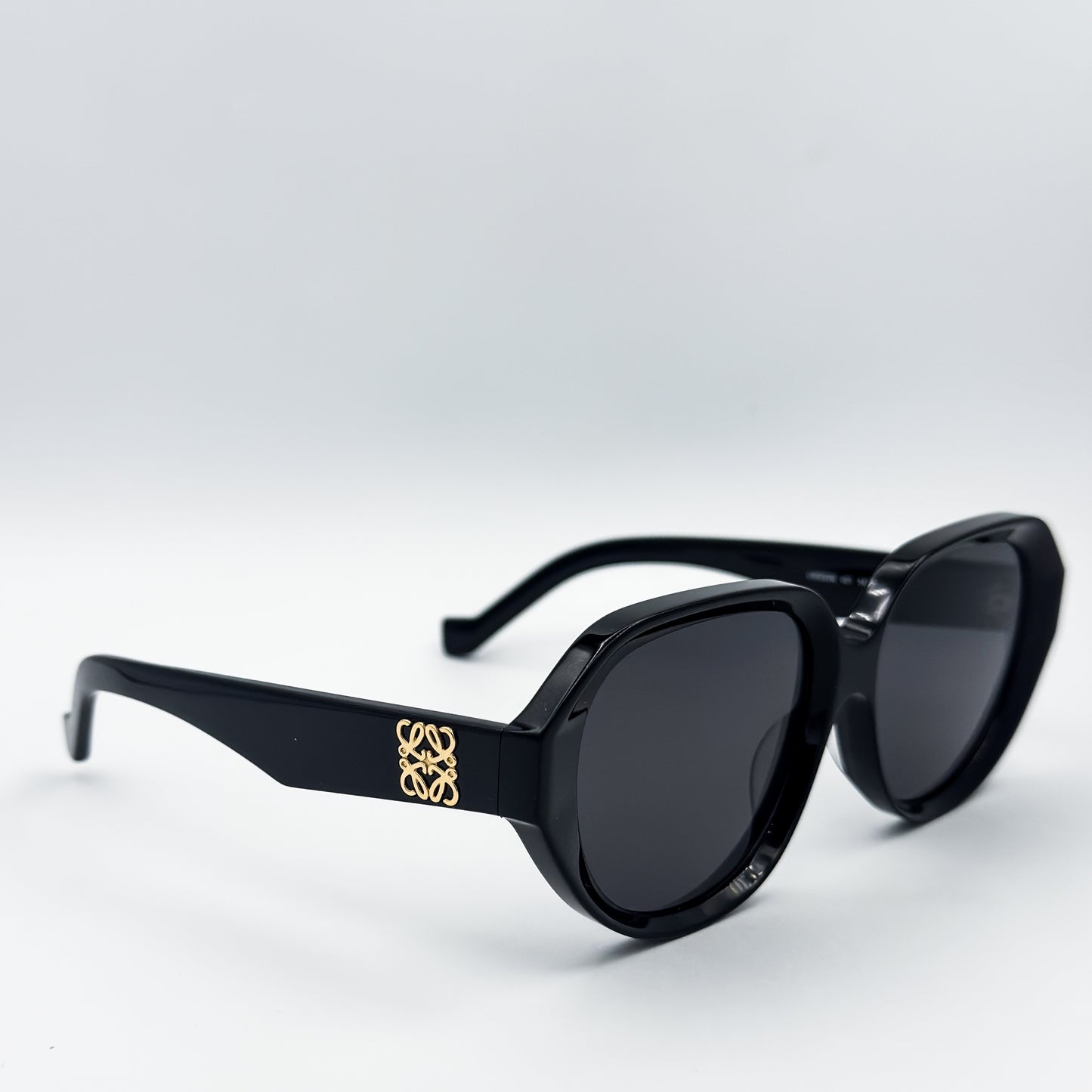 OA Loewe Anagram 50104