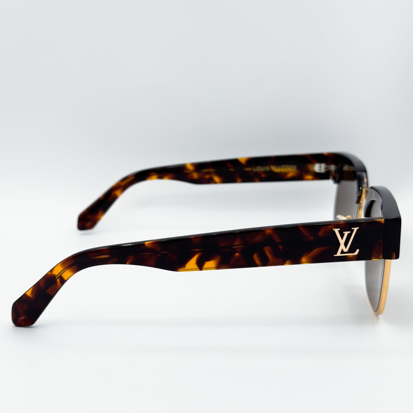 OA Louis Vuittion Escape Square Club Master