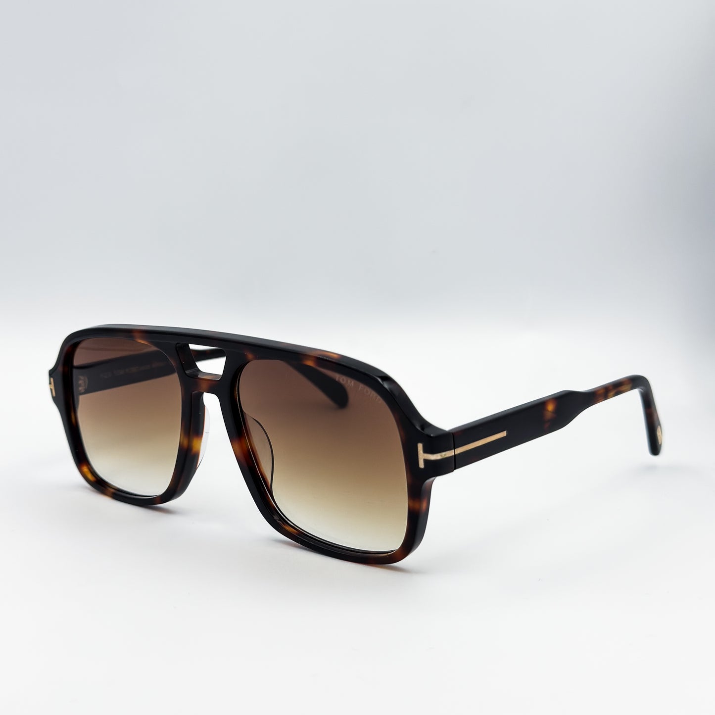 OA Tomford Falconer 02