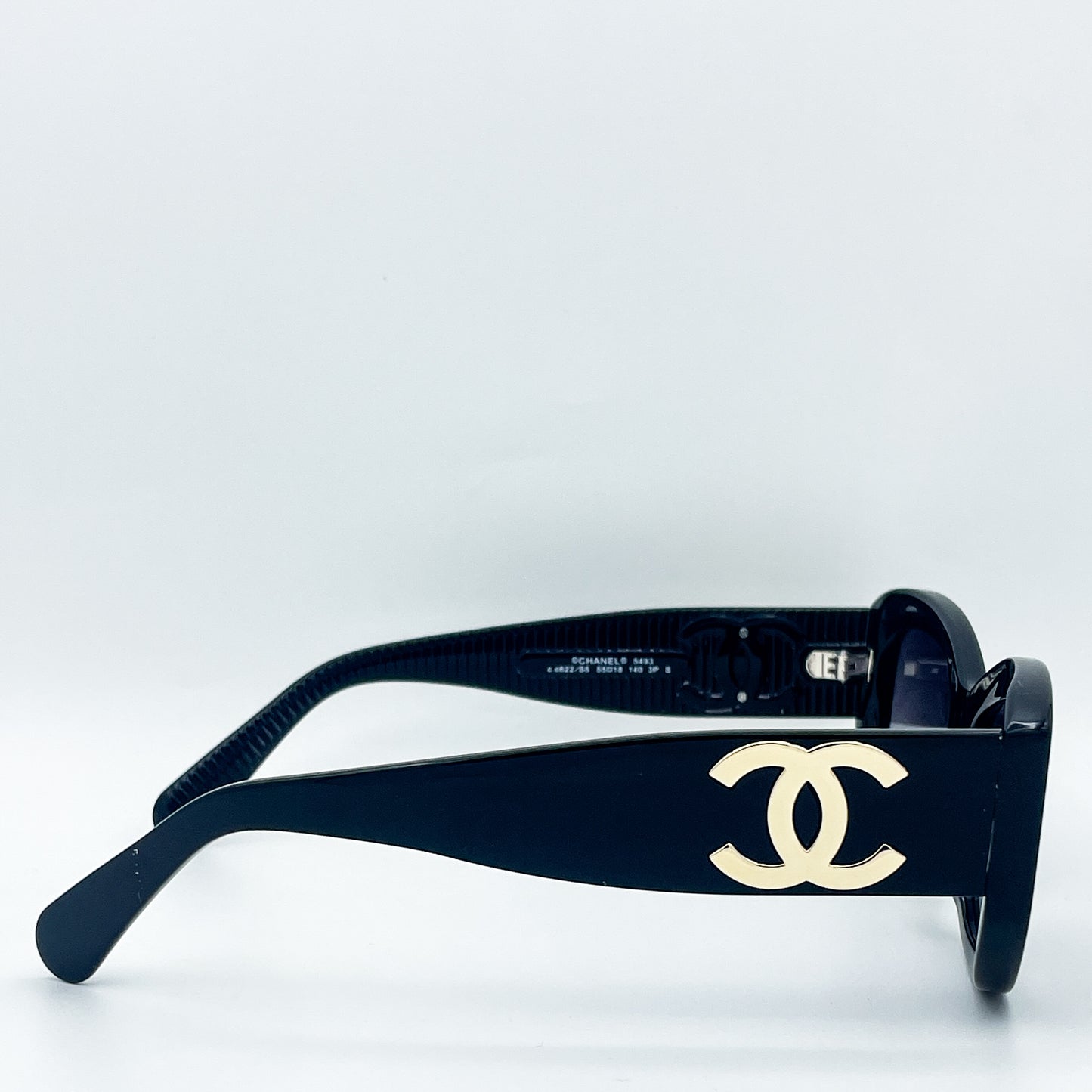 Chanel Statement CH5493